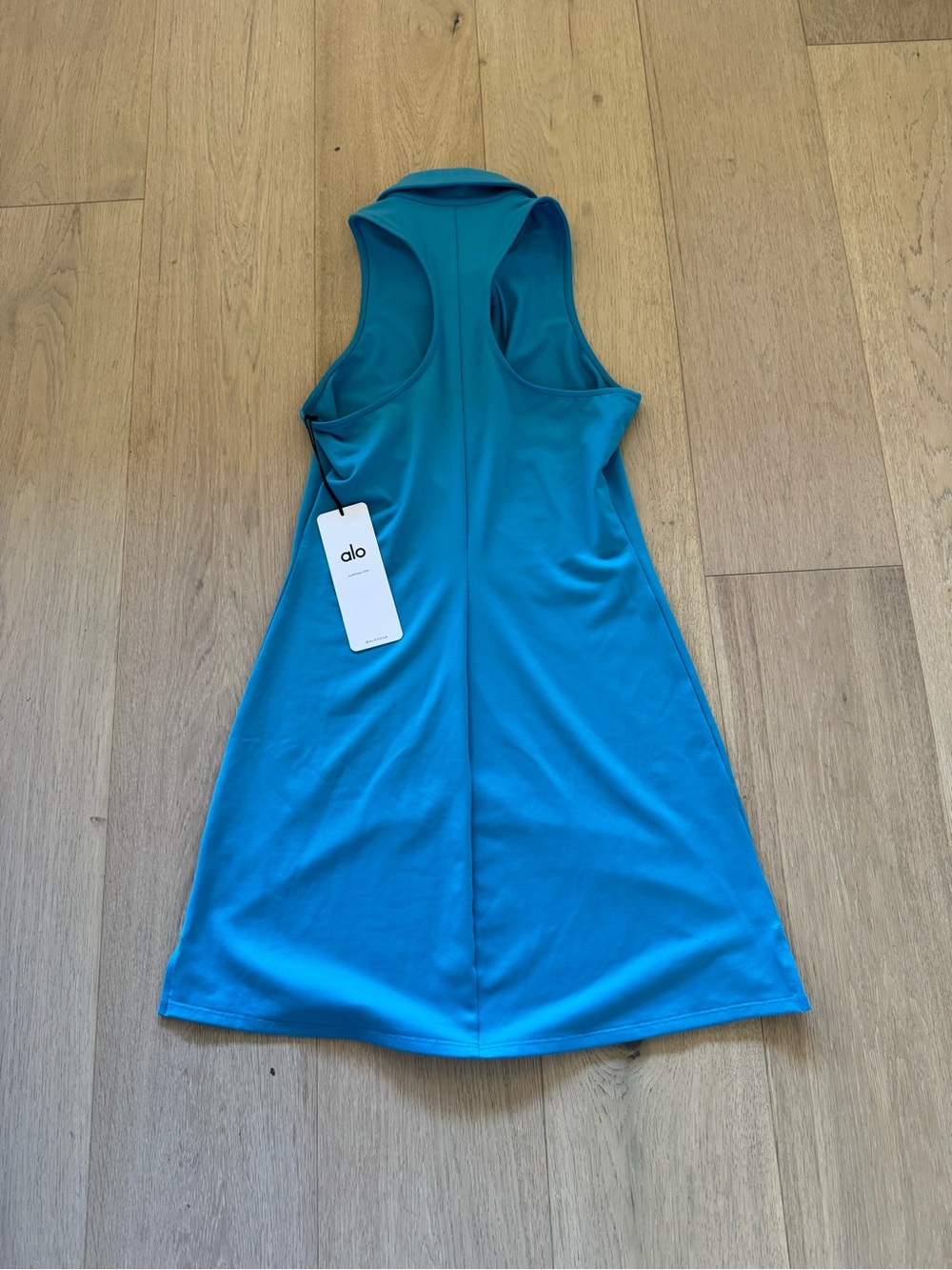 NWT ALO YOGA Charmed Point Collar Sleeveless Tennis Dress in Blue Splash Sz XS - Picture 4 of 6